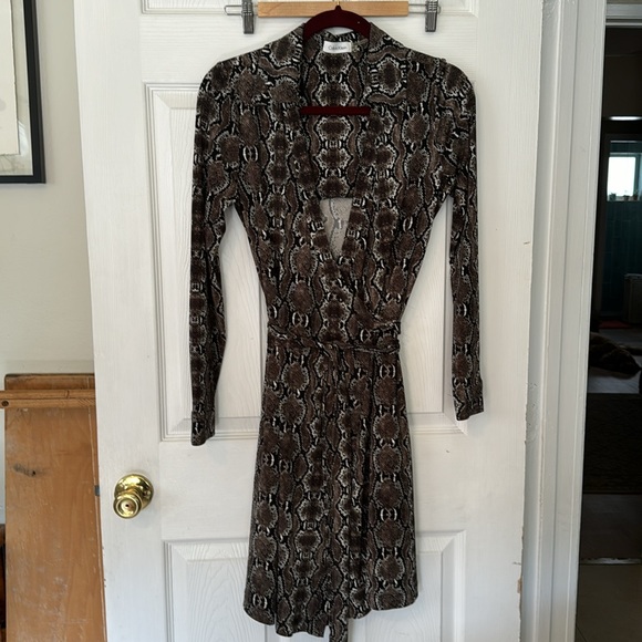 Calvin Klein Wrap Dress - Picture 4 of 5